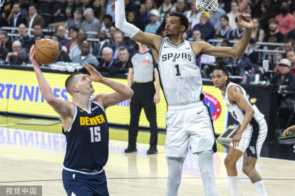 上的表現 上的表現